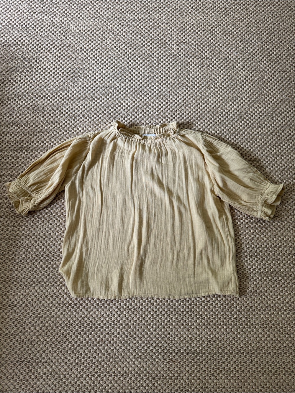 Velvet by Graham & Spencer Pale Yellow Crinkle Peasant Blouse